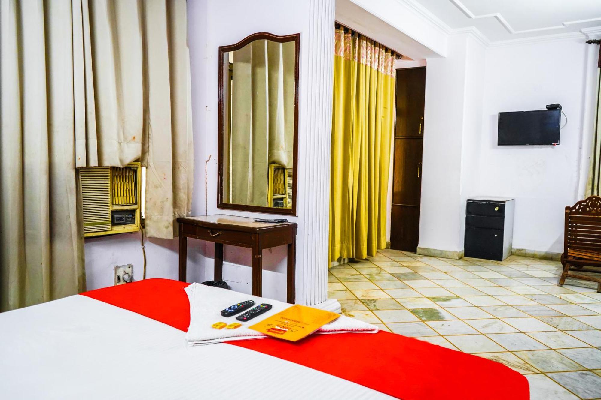 Hotel The Iconic-roomshala 3*